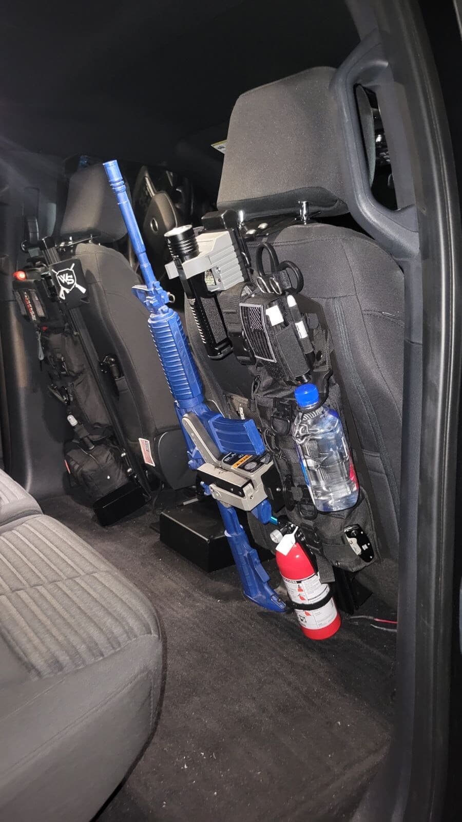 Dual mixed-lock headrest mount